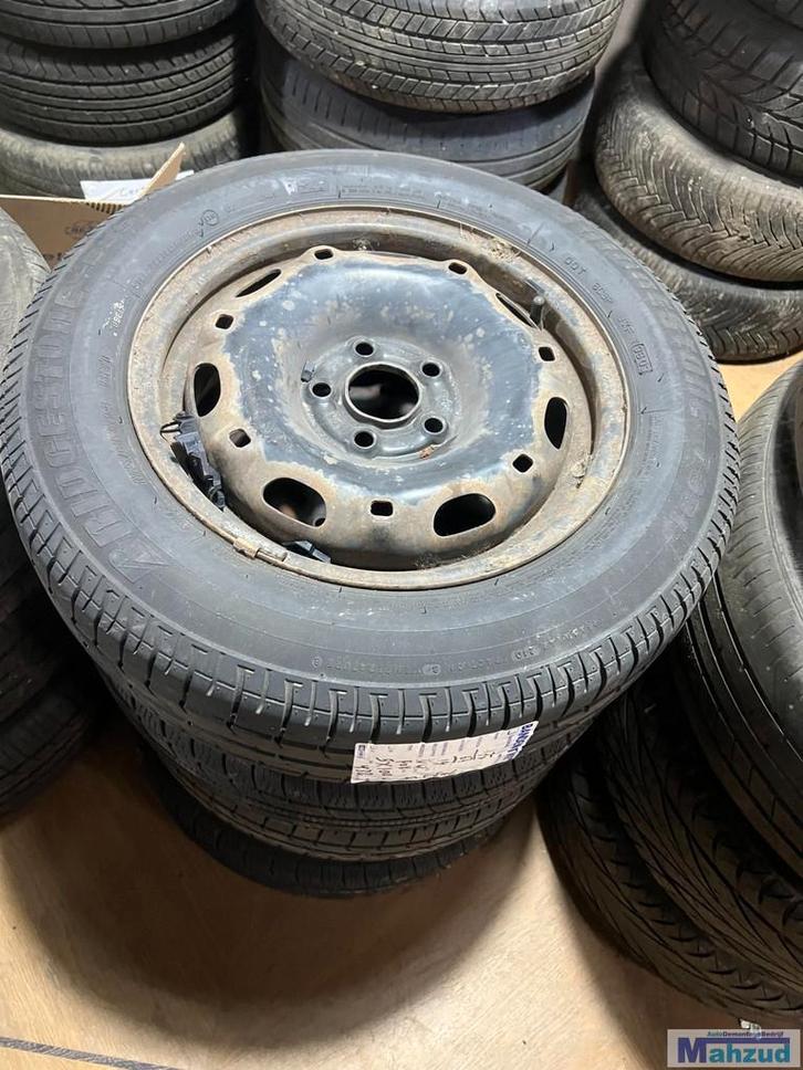 volkswagen fox velgen 5x100 57.1 14 inch, Auto-onderdelen, Banden en Velgen, Band(en), Gebruikt
