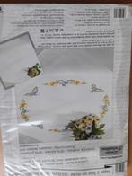 Tafelkleed om zelf te borduren, Hobby en Vrije tijd, Borduren en Borduurmachines, Ophalen