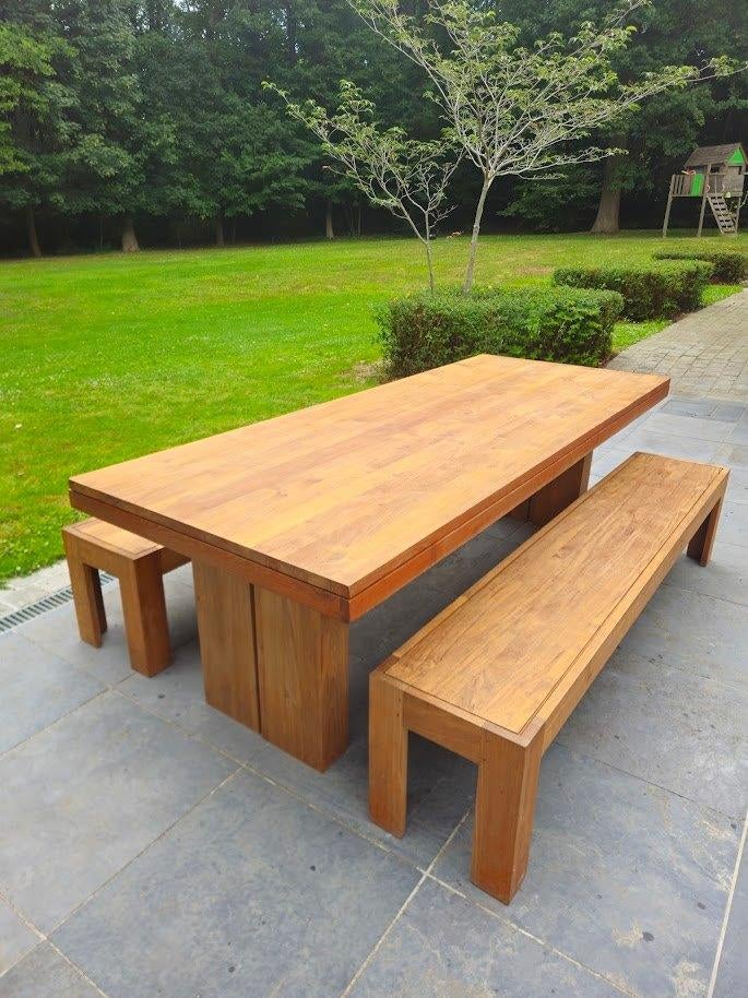 Grande table et 2 bancs en teck, Maison & Meubles, Enlèvement, Utilisé, Teck