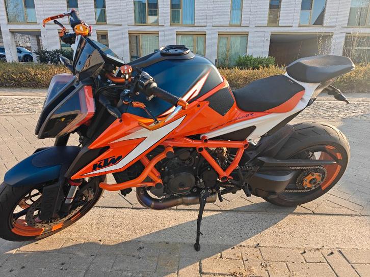 superduke 1290r 2021, Motoren, Motoren | KTM, Particulier, Naked bike, meer dan 35 kW, 2 cilinders, Motorrijbewijs A, ABS, Cruise Control