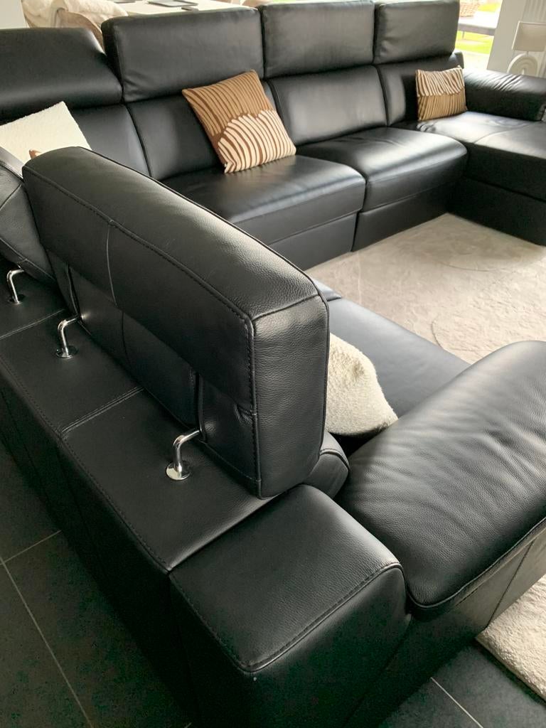 Lederen hoeksalon, Ophalen, Zo goed als nieuw