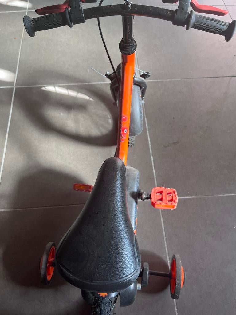 Oranje fiets, Fietsen en Brommers, Fietsen | Driewielers, Ophalen, Zo goed als nieuw, Terugtraprem