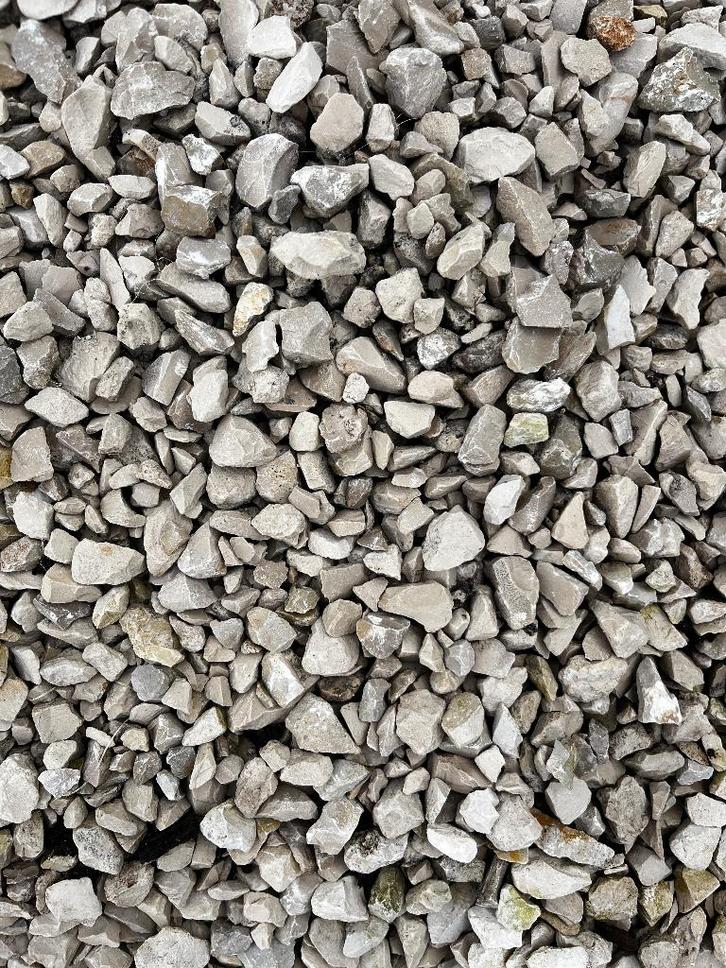 Grijsgele kalksteen kiezels, Tuin en Terras, Grind, Keien en Split, Zo goed als nieuw, Grind, Beige, Kalksteen, Ophalen