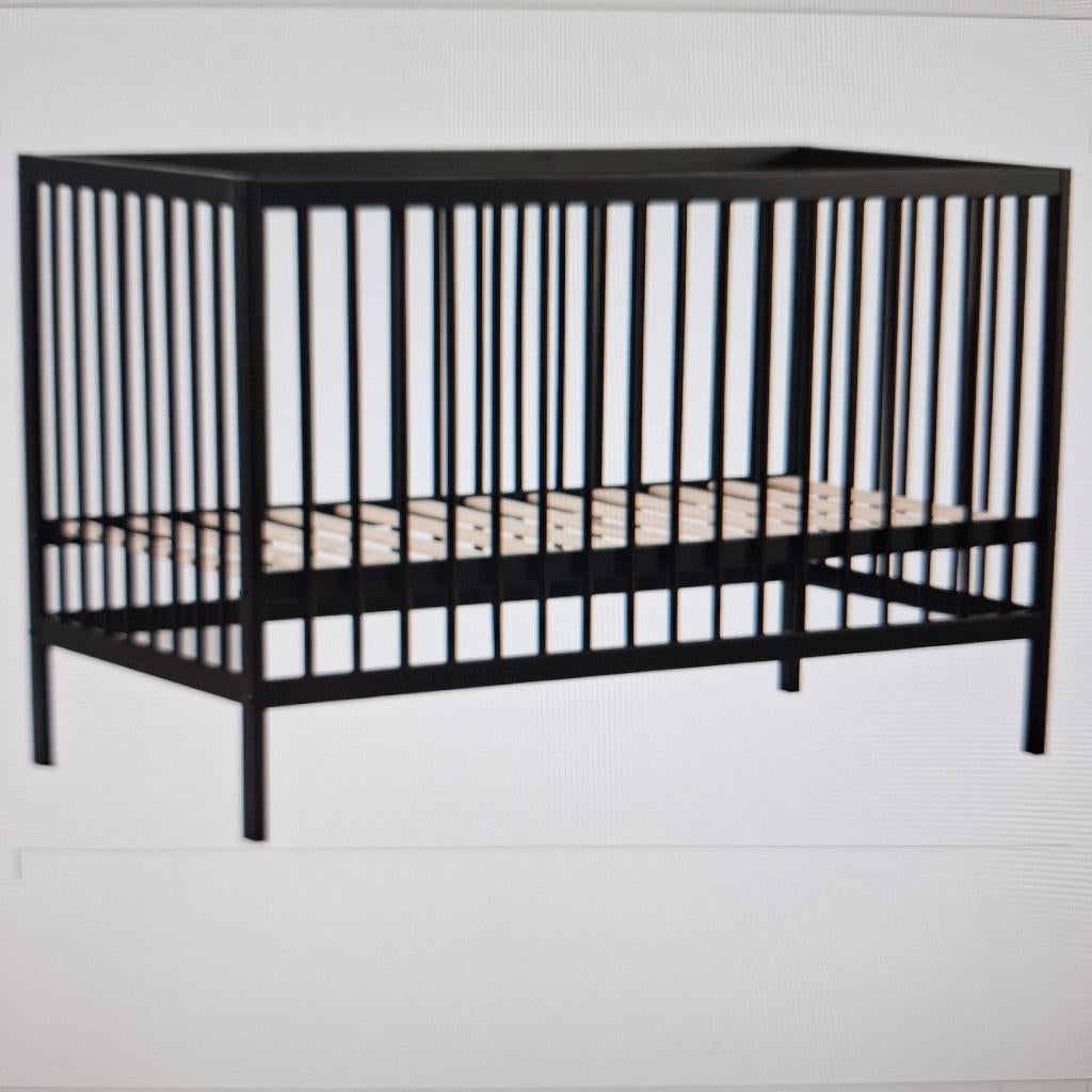 Babybedje zwart 120x60, Ophalen, Zo goed als nieuw, Ledikant