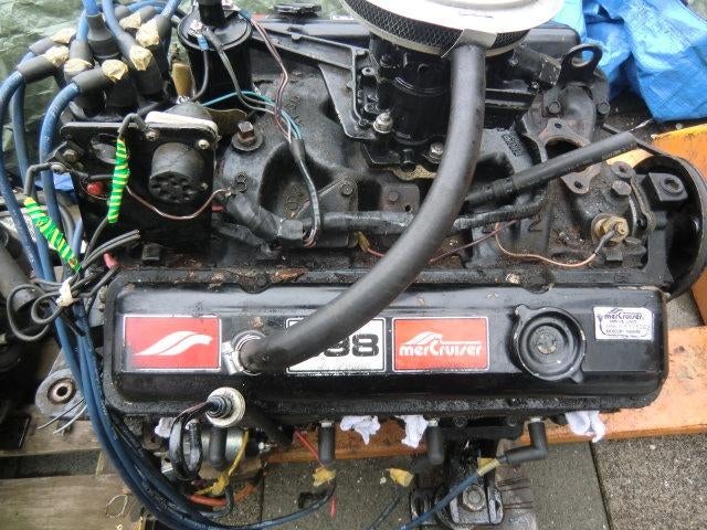 gezocht vorstschade mercruiser v8 volvo penta 5.0 5.7 7.4, Watersport en Boten, Buiten- en Binnenboordmotoren, Ophalen, Gebruikt