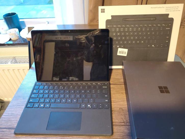 Microsoft Surface Pro Snapdragon X Élite, Informatique & Logiciels, Ordinateurs portables Windows, Comme neuf, 13 pouces, SSD