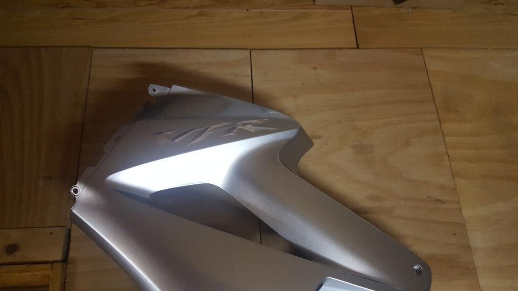 panneaux latéraux argentés vfr 800 2006-2008, Enlèvement ou Envoi