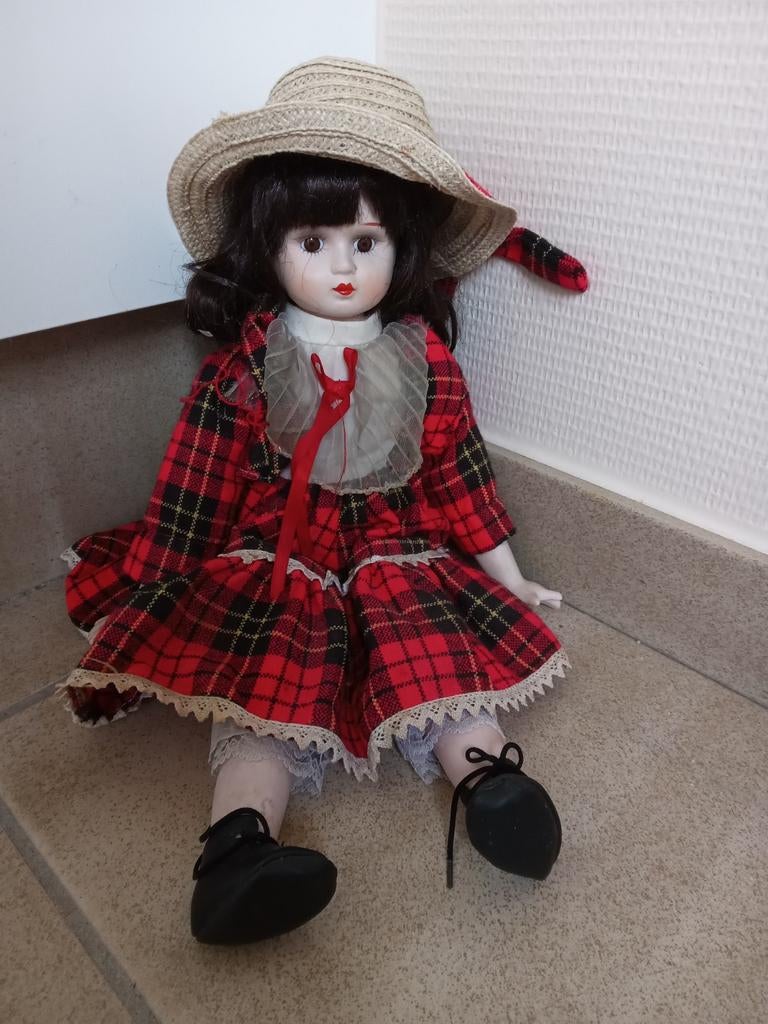 Porseleinen pop 39 cm, Enlèvement, Utilisé, Poupée