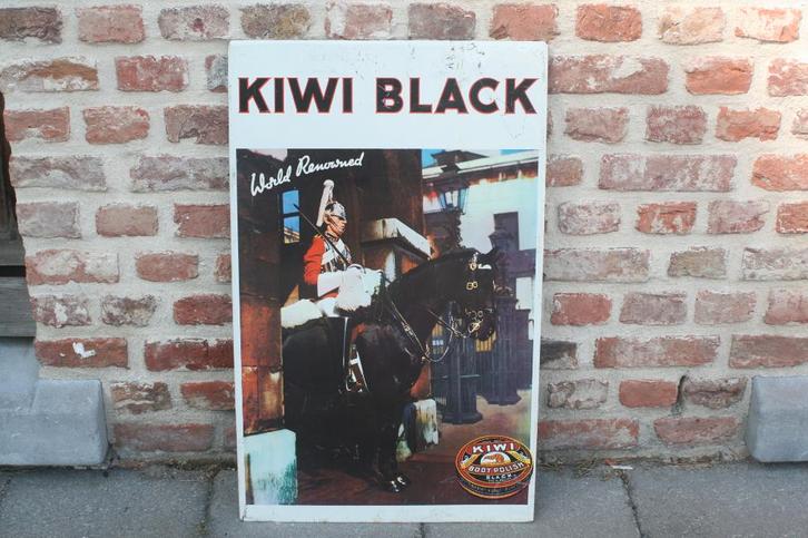 Reclamebord Kiwi Black boot polish (jaren 70), Verzamelen, Merken en Reclamevoorwerpen, Zo goed als nieuw, Reclamebord, Ophalen