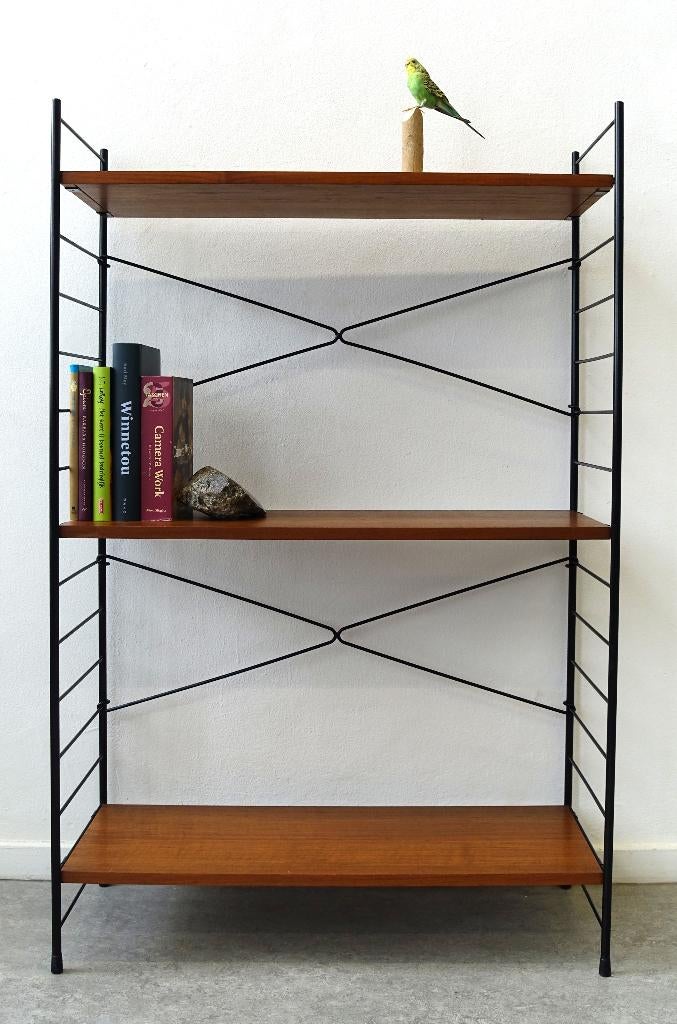 Vintage WHB boekenrek staand kast Teak hout, Gebruikt, 100 tot 150 cm, 25 tot 50 cm, Vintage sixties retro design 70's