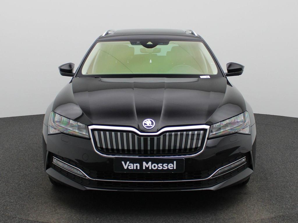 Skoda Superb Combi 1.4 TSI iV 160kW DSG6 Clever+ Camera | Pa, Auto's, Stof, Gebruikt, Zwart, 4 cilinders