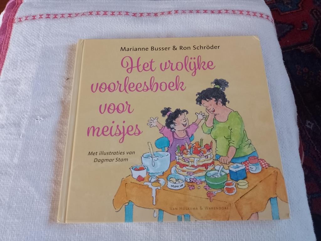 Het vrolijke voorleesboek voor meisjes, Ophalen of Verzenden, Zo goed als nieuw
