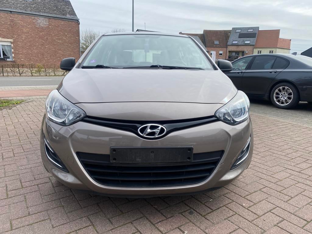Hyundai i20 1.2 - BENZINE - DASHCAM - 110.000km - 2013, Euro 5, Stof, Bruin, 1198 cc