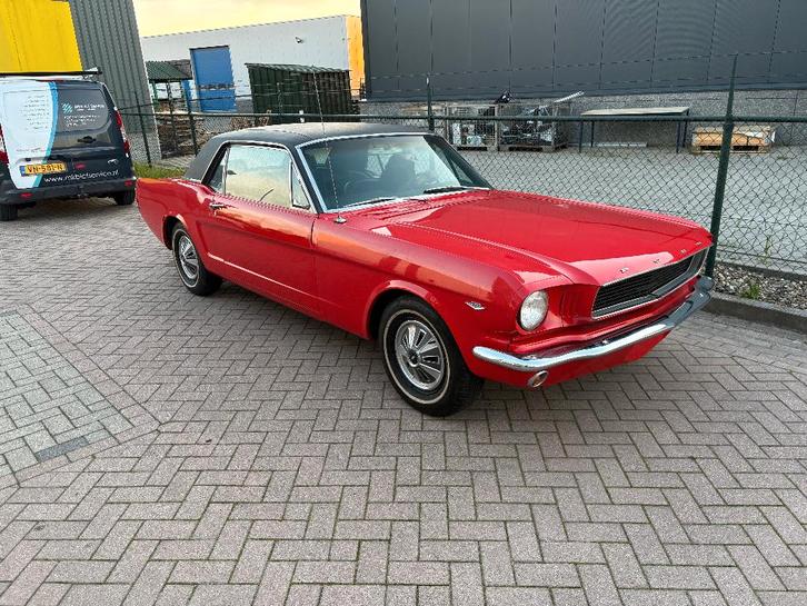Ford Mustang Coupe 1965 V8 289 automaat, Auto's, Ford USA, Bedrijf, Mustang, Benzine, 2 deurs, Automaat, Zwart, Zwart, Leder, Achterwielaandrijving