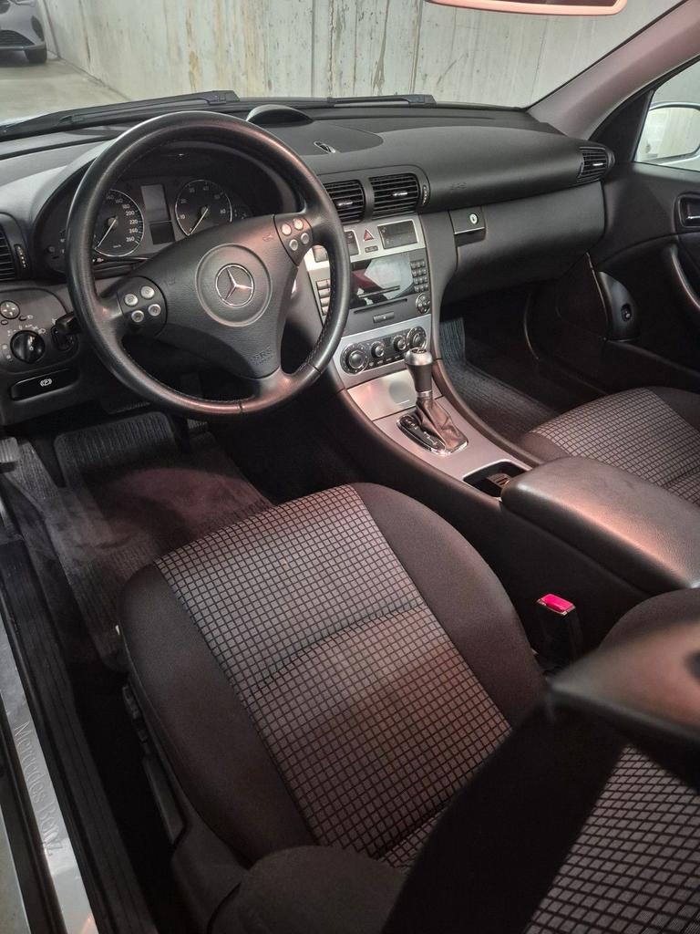 88000km C180 Benzine sport coupe automaat, Autos, Particulier, Automatique, Achat