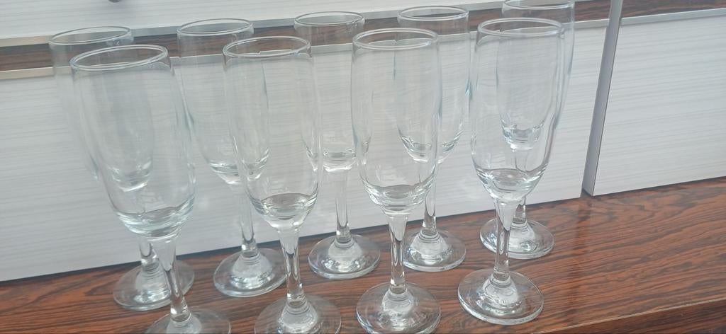 Gratis 9 cava glazen afhalen Gullegem, Enlèvement