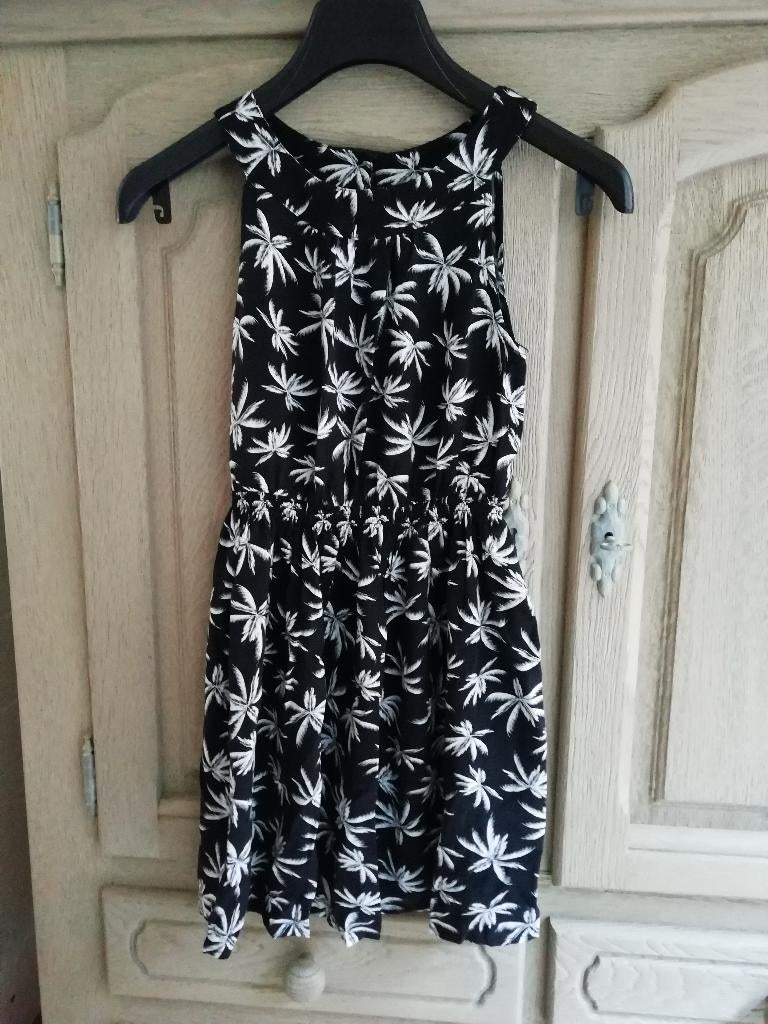 kleedje met palmboompjes maat 146, Enfants & Bébés, Vêtements enfant | Taille 146, Enlèvement ou Envoi, Comme neuf, Fille, Robe ou Jupe