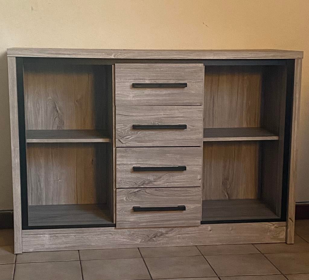 Commode kast, Ophalen of Verzenden, Zo goed als nieuw