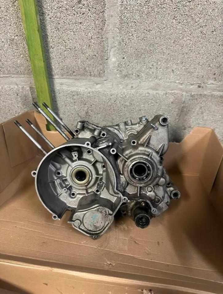 Carter moteur centraux am6 Minarelli beta sherco mrt dt 50, Vélos & Vélomoteurs, Pièces de cyclomoteur | Général, Enlèvement ou Envoi