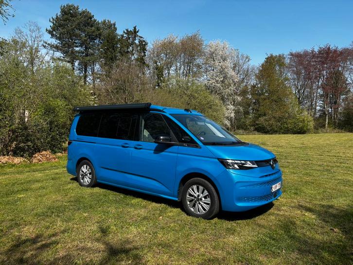 Camping-car  T7 California Beach camper, bleu électrique, Autos, Volkswagen, Particulier, Autres modèles, Airbags, Air conditionné