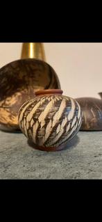 Duits keramiek vaasje, Huis en Inrichting, Ophalen, Zo goed als nieuw