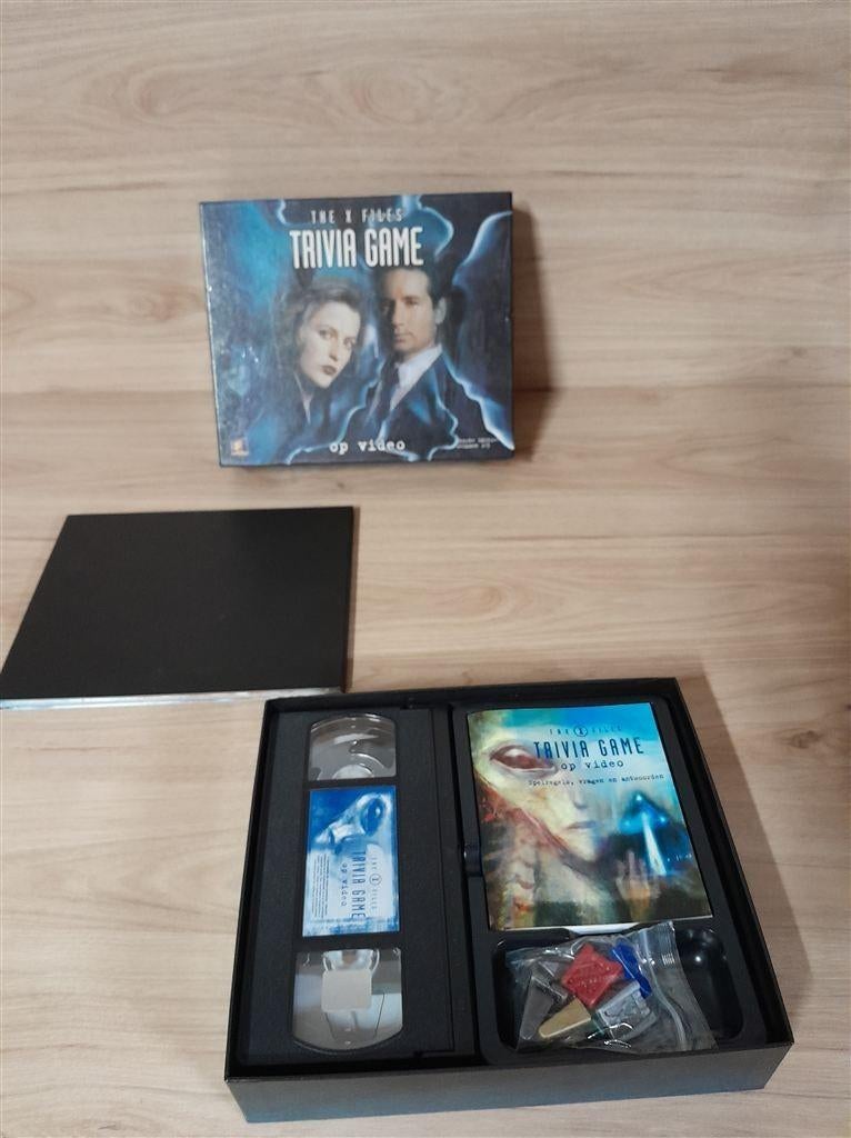 The x files - trivia game - s1729, Verzenden, Zo goed als nieuw