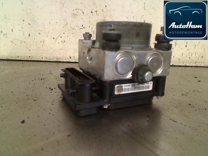 ABS POMP Renault Modus / Grand Modus (JP) (01-2004/12-2012), Auto-onderdelen, Overige Auto-onderdelen, Renault, Gebruikt