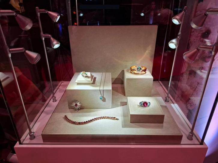 Glasvitrines voor juwelen, uurwerken, kunst of optiek, Antiek en Kunst, Antiek | Meubels | Kasten, Ophalen