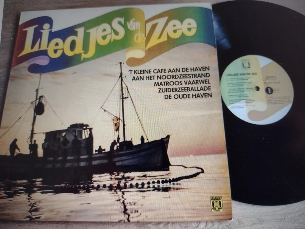 LP: LIEDJES VAN DE ZEE (WILLY LUSTENHOUWER-LUCY MONTI ...), Ophalen of Verzenden, Zo goed als nieuw, 12 inch, Levenslied of Smartlap