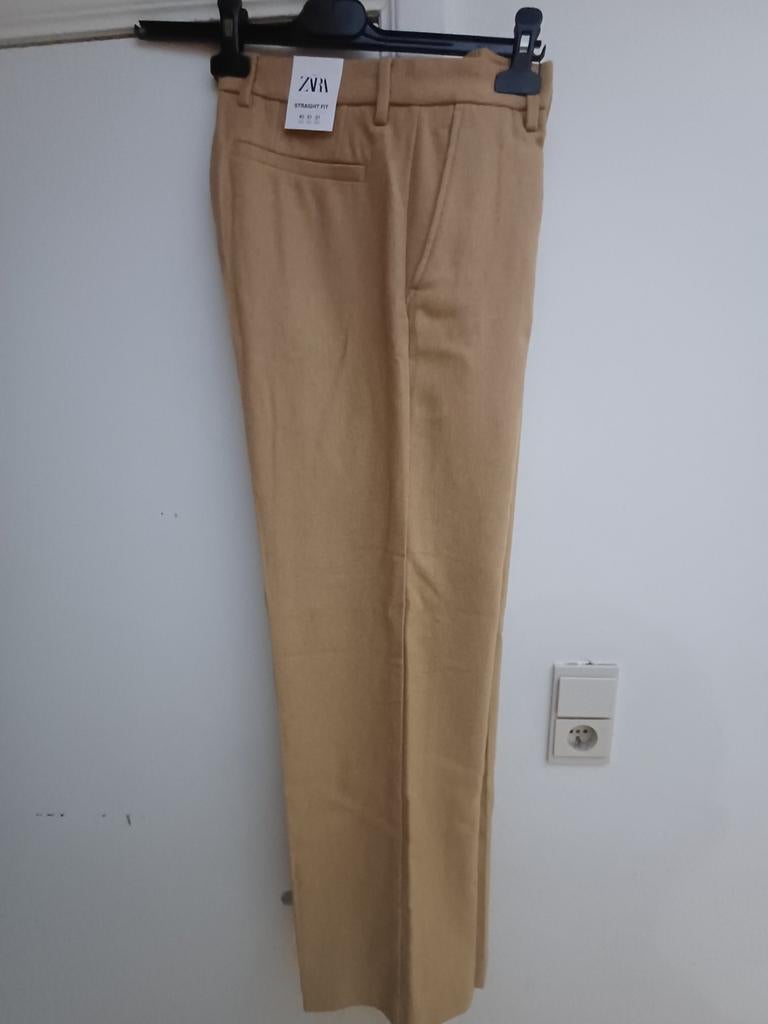 Pantalon tout neuf, taille40 marque ZARA. Pantalon Homme, Vêtements | Hommes, Pantalons, Enlèvement ou Envoi