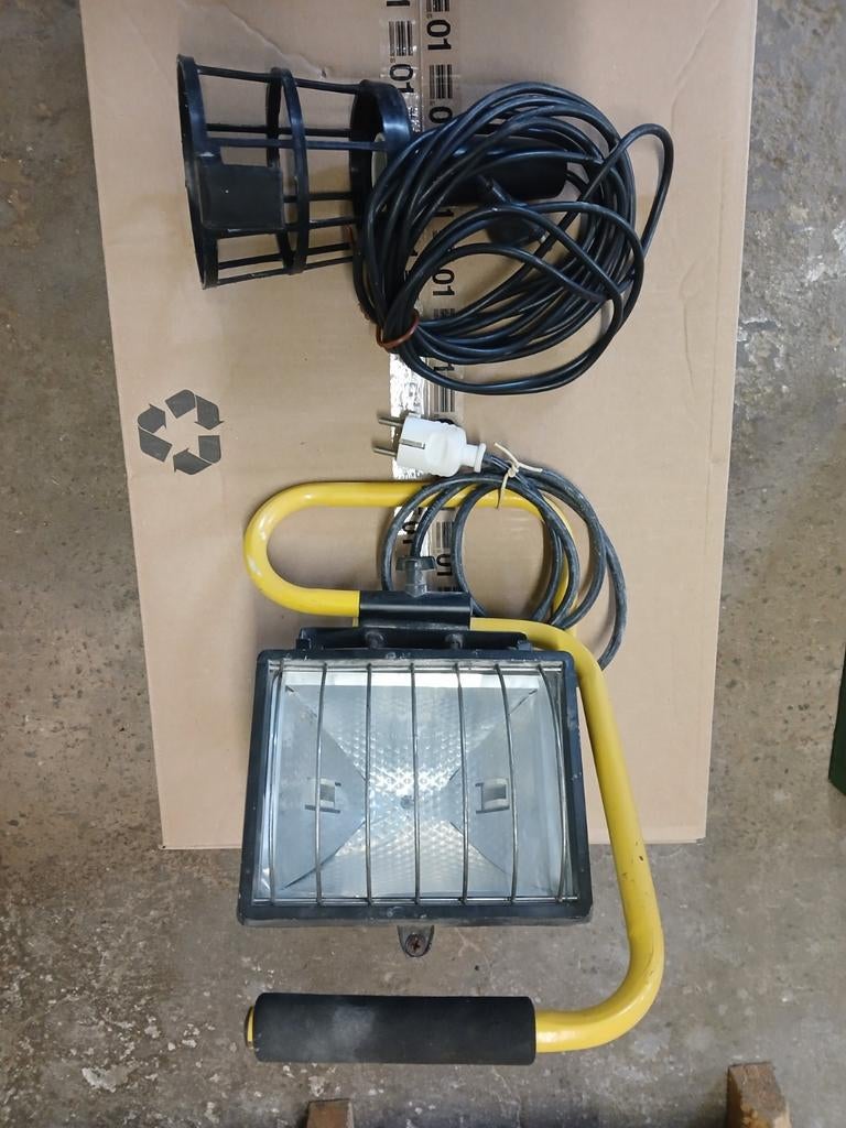 Phare + Baladeuse  20€, Bricolage & Construction, Enlèvement ou Envoi