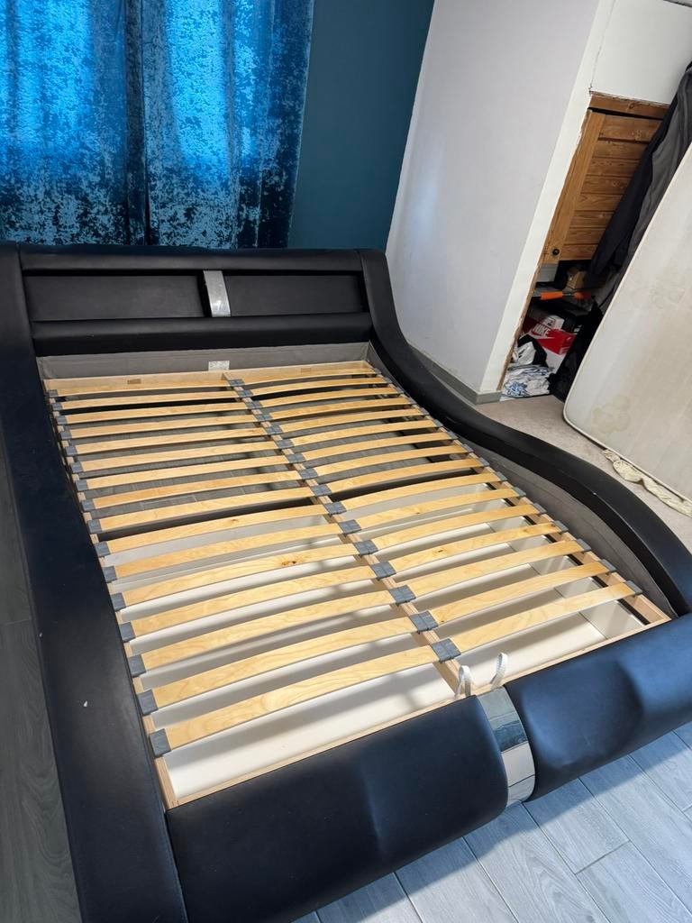 2 persoonsbed boxspring 270x200, Huis en Inrichting, Slaapkamer | Bedden, Ophalen, Zwart, Tweepersoons, Zo goed als nieuw