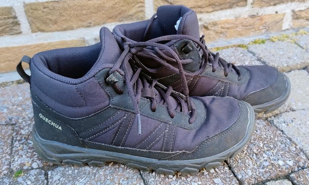 Chaussures de marche QUECHUA 39 *Parfait état*, Sports & Fitness, Alpinisme & Randonnée, Enlèvement ou Envoi, Comme neuf, Chaussures