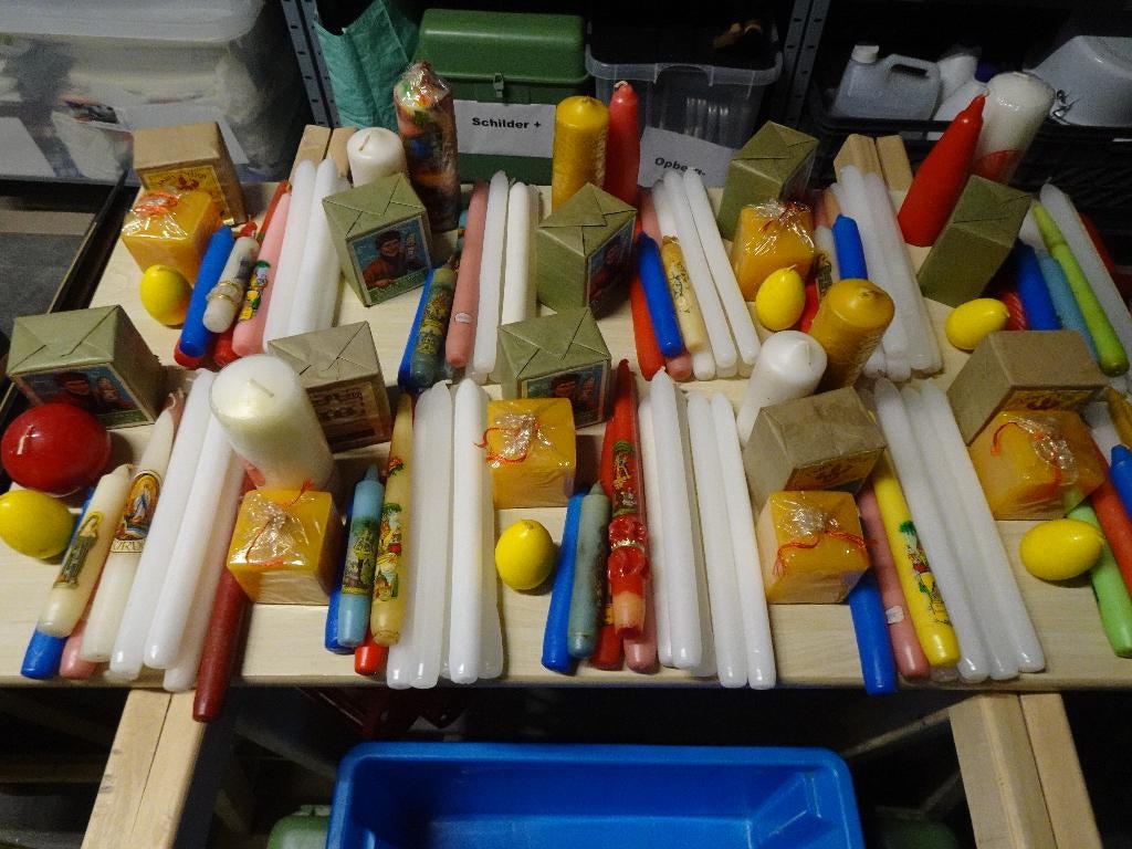 110 kaarsen + lucifers, Ophalen