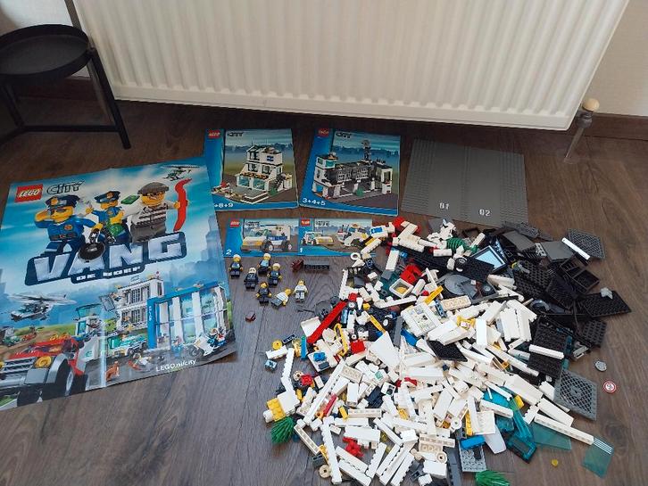 LEGO City 7744 Police Headquarters met poster, Enfants & Bébés, Jouets | Duplo & Lego, Comme neuf, Lego, Ensemble complet, Enlèvement ou Envoi