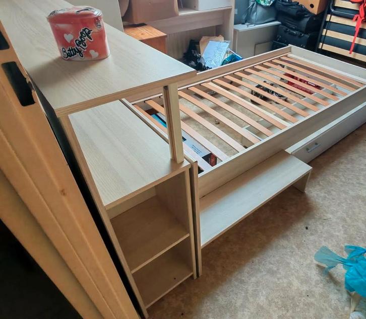 Lit enfant adolescent complet, Kinderen en Baby's, Kinderkamer | Stapelbedden en Hoogslapers, Zo goed als nieuw, Overige typen