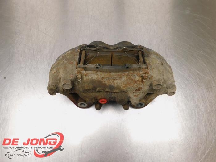 Remklauw (Tang) rechts-voor van een Mitsubishi Pajero, Auto-onderdelen, Remmen en Aandrijving, Mitsubishi, Gebruikt, 3 maanden garantie