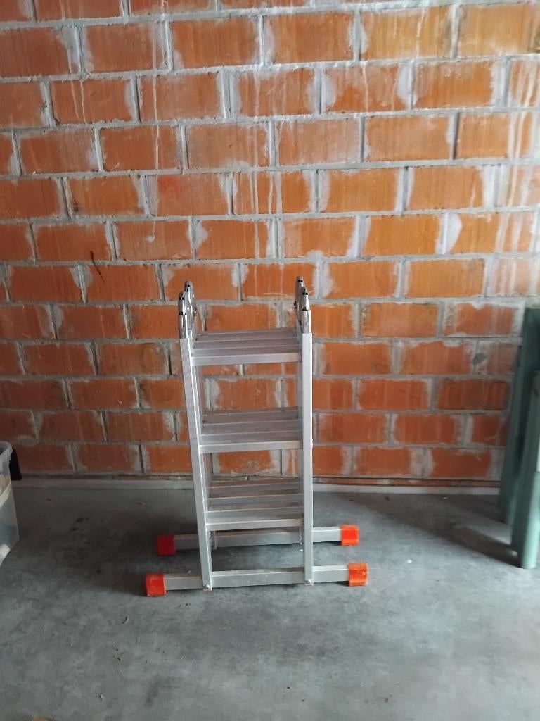 Uitschuifbare ladder, Ophalen, Zo goed als nieuw, Ladder, Opvouwbaar of Inschuifbaar