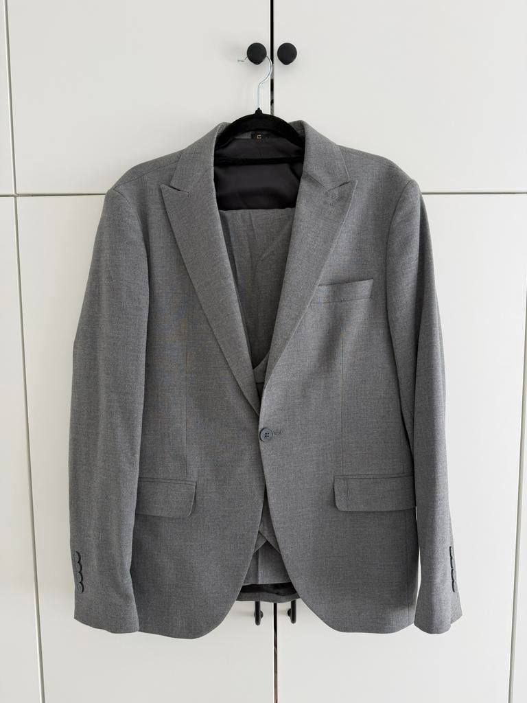 Kostuum 3-delig, Ophalen, Zo goed als nieuw, Maat 52/54 (L), Grijs