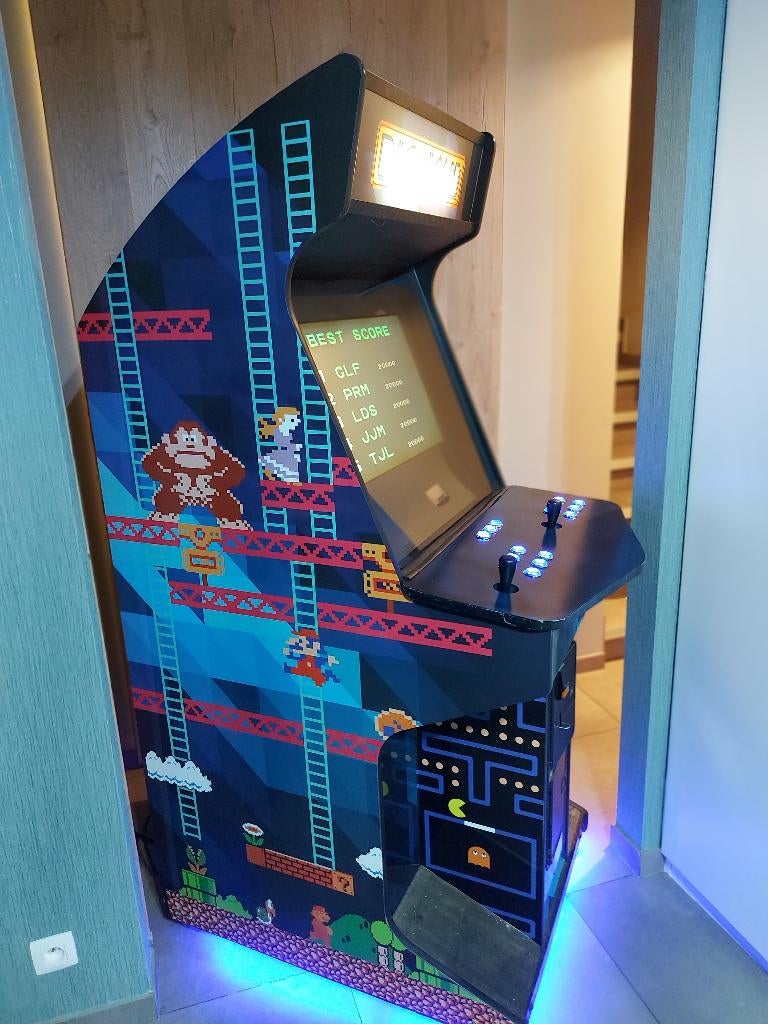 Multi Arcadekast, Enlèvement, Utilisé