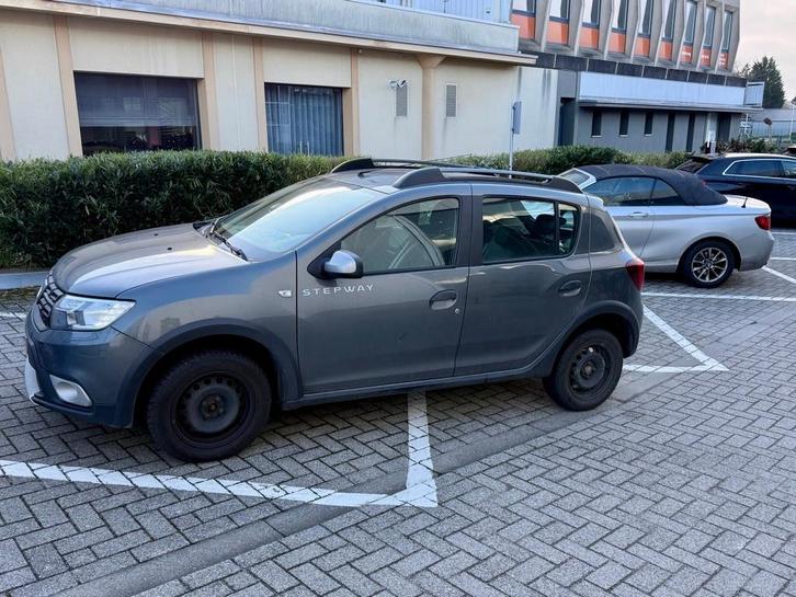 Vends Dacia Sandero Stepway, Autos, Dacia, Particulier, Sandero, ABS, Caméra de recul, Airbags, Air conditionné, Bluetooth, Ordinateur de bord