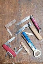 Messenset en verschillende messen Laguiole Wenger, Verzenden