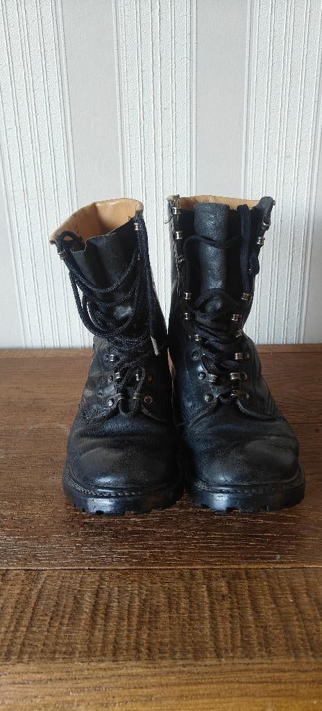 Bottes de combat en cuir Army Surplus - taille 40, Bottes, Enlèvement ou Envoi, Army surplus, Porté