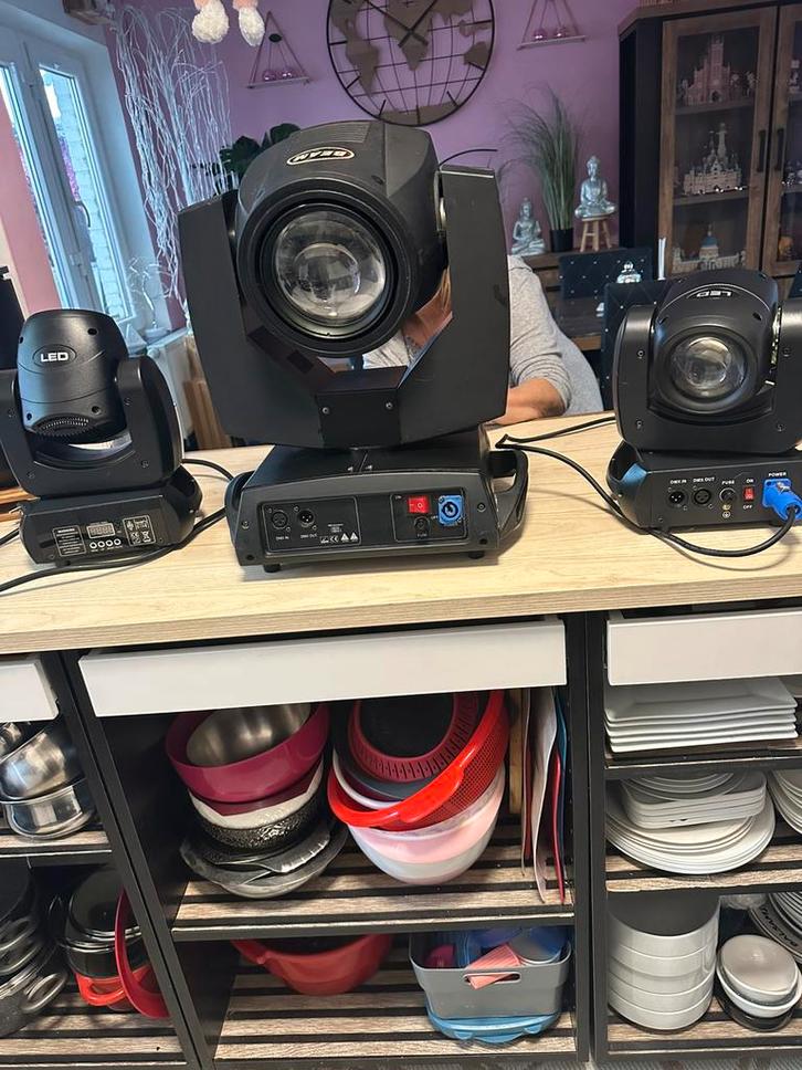 Projecteur lyre beam 200, Musique & Instruments, Lumières & Lasers, Comme neuf, Enlèvement