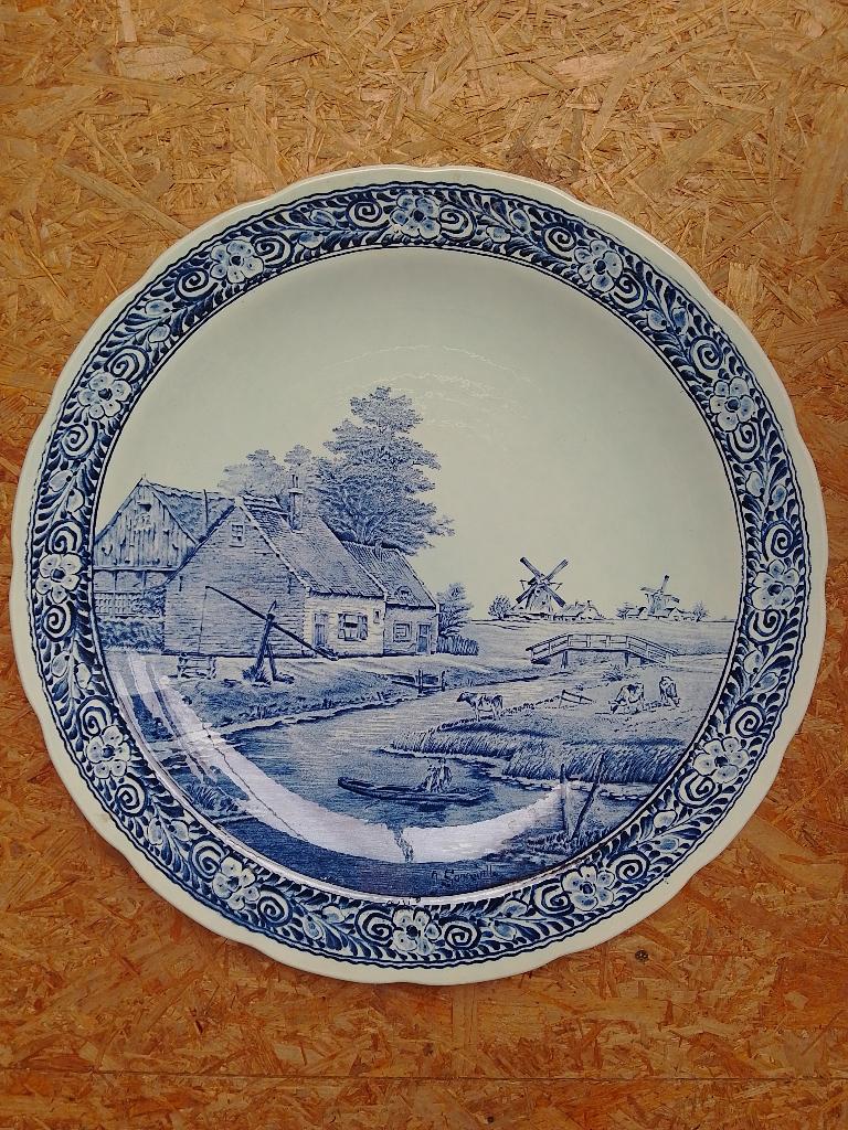 Assiette bleue de Delft Ø 39 cm signée par Royal Sphinx Boch, Antiquités & Art, Antiquités | Assiettes décoratives & Carrelages