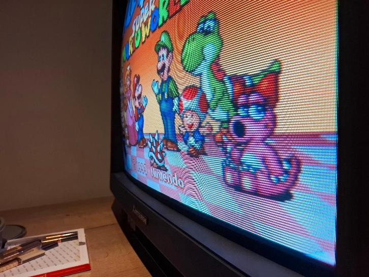 Mitsubishi EUM3351 Multiformat — PVM CRT 33 pouces, Informatique & Logiciels, Moniteurs, Reconditionné, 60 Hz ou moins, VGA, Gaming