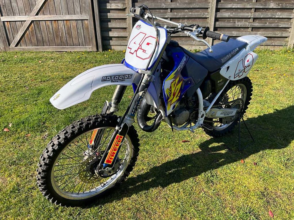 Moto de motocross Yamaha YZ1, Entreprise, Autre