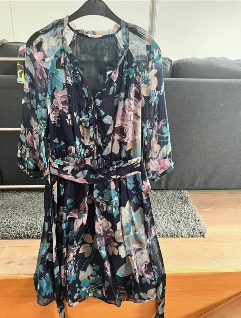 Kleedjes Massimo Dutti / Talking French, Verzenden, Zo goed als nieuw, Maat 38/40 (M)