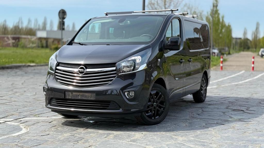 Opel vivaro 1.6d dubbel cabine Airco/Navi/Camera/Verw.zetels, Auto's, Bestelwagens en Lichte vracht, Bedrijf, Te koop, ABS, Achteruitrijcamera