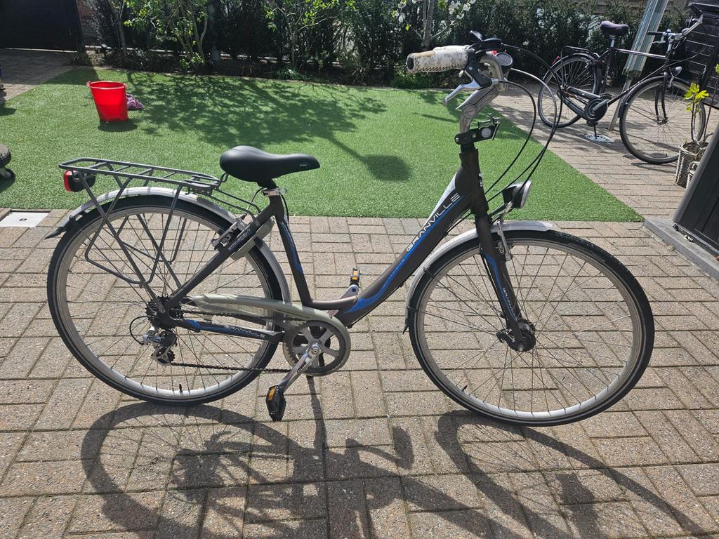 Damesfiets merk granville, Ophalen